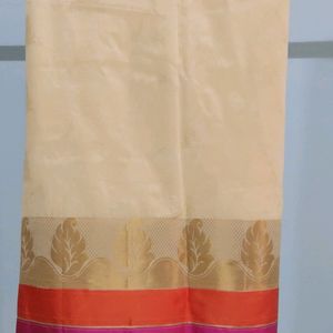 PRICE DROP ⬇️⬇️ Gold Zari Saree