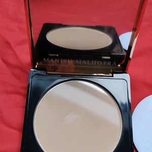 Myglamm MANISH MALHOTRA COMPACT