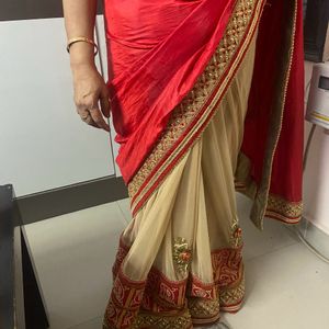 Beautiful Saree With Unstitched Blouse