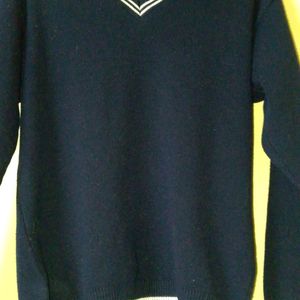 Cute Navy Blue sweatshirt