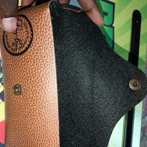 Ray-Ban  Men & Women Leather Case and Cover