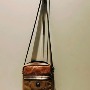 Esbeda Sling Bag