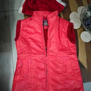 SLEEVELESS SOLID JACKETS (WINTER WEAR)