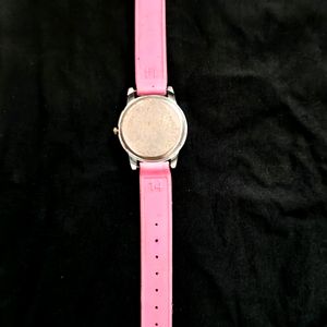 Women Baby Pink Trendy Watch 💕