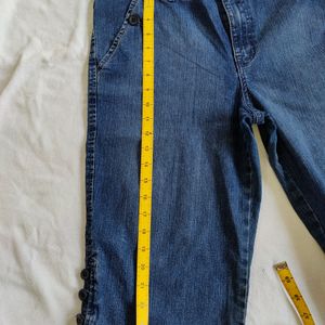 Brand New- Capri Denim