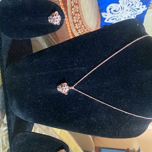 ROSEGOLD ANTITARNISH PENDANT SET WITH EARRINGS