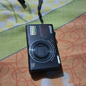 Nikon Coolpix S6200 - Digital Camera