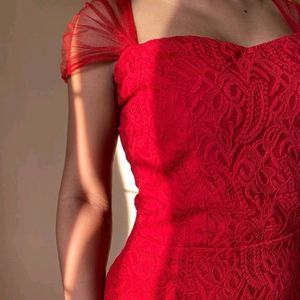 Dainty RED MERMAID LONG GOWN