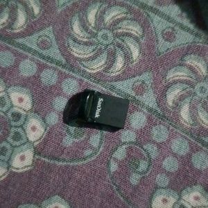 32gb SanDisk Pendrive