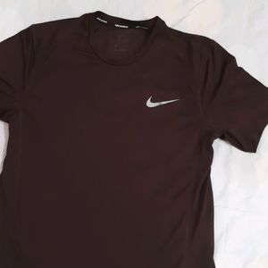 Nike Mens TShirt