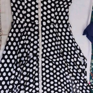 Black Polka Dots Dress/midie