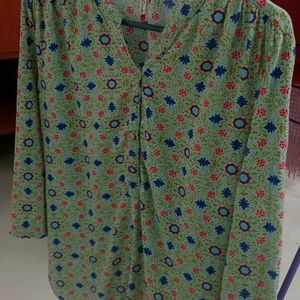 Multicolur Short And Fancy Kurti