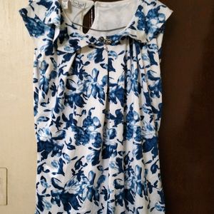 Trending Blue White Top For Women