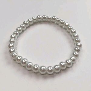 Korean White Bracelet