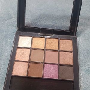 Beautiful Eyeshadow Color Palette