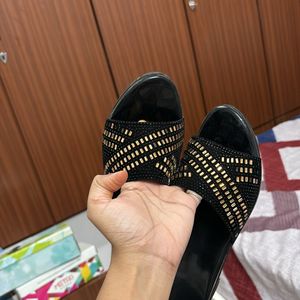 Women Black Golden Wedding Footwear