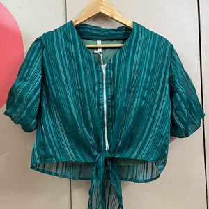 Line Printed Green Top With Zip