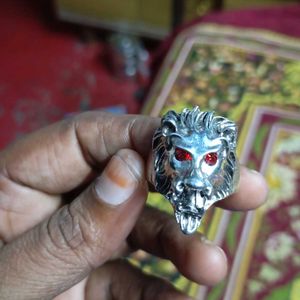 Lion Face Ring.