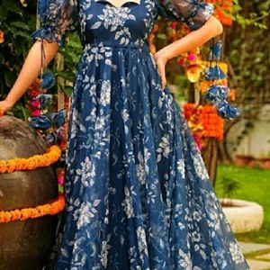 Diwali Offer New Only Gown Available