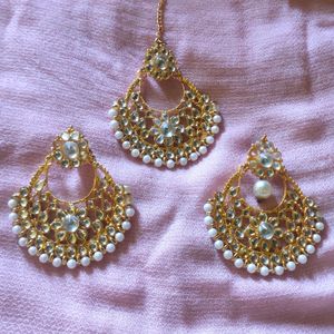 Earrings With Mangtikka