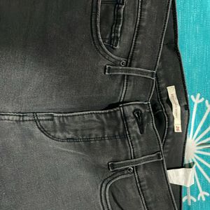 Levi’s Charcoal Denim For Women Waist 26