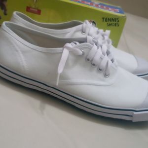 School shoes for kids