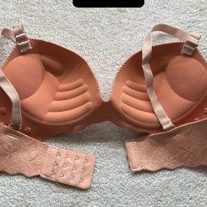 Sale‼️Peach Soft Pushup Bra 🧡