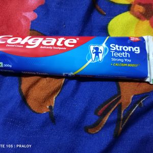 Colgate Strong Teeth Pack Of 1 Total 200g