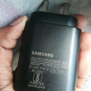 SAMSUNG 25 WATTS FAST CHARGING