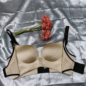 Beautiful Paded Bra With Front And Back Lock