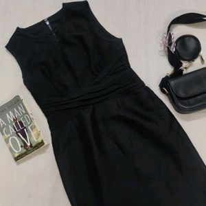 Black Bodyfit Formal Dress