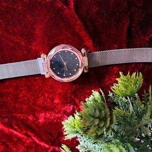 Analogue Rose God Wrist Watch