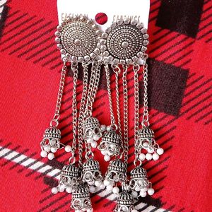 20/- Off .Oxidised Long Earrings And Tika