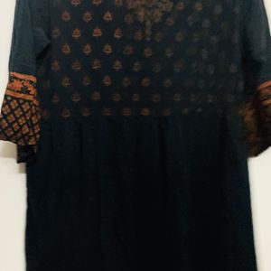 Short Kurti 🖤