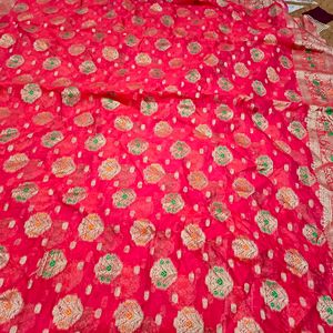 Beautiful Red Silk Printed Saree For Festivals