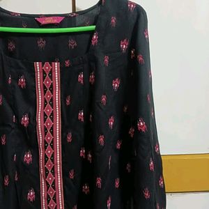 Black-Pink Printed Short Kurti