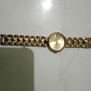 girls watch