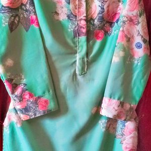 Floral Kurti 🌹