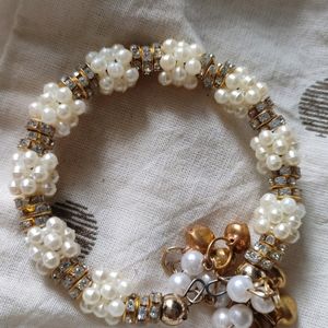 New Pearl Bracelet