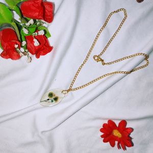 Resin Real Flower Chain