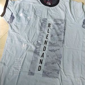 Combo 2 men  T-shirts In Good Condition