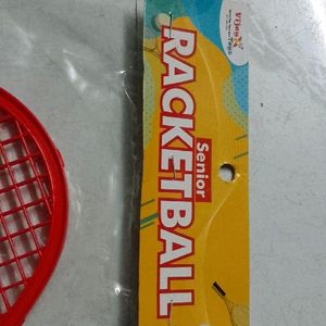 Racket Along With Balls And Free Gift New