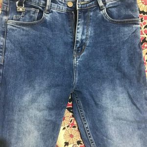 Jeans Strechable From Waist 26-28 Cm