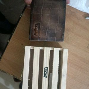 Levis Wallet With Wooden Premium Box