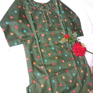 Set Of 2 Kurtis 😃✌️In Sale Price