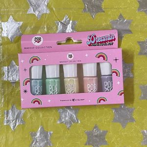 Buy Nail Polish Pack And Get Lipstick Kit Free !!!