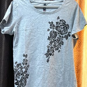 Women T-shirt