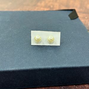 Pearl Studs