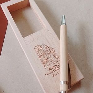 Amazing Foldable Pen Holder