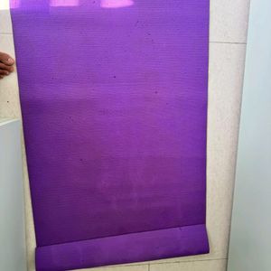 New Yoga Mat In Mint Condition With Carry Bag